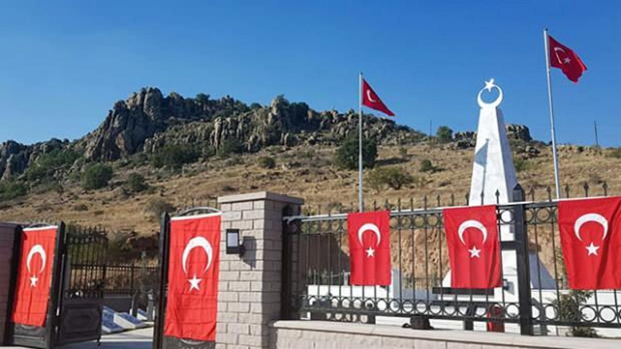 Afyonkarahisar'da m&uuml;himmat deposu patlaması şehitleri anıldı