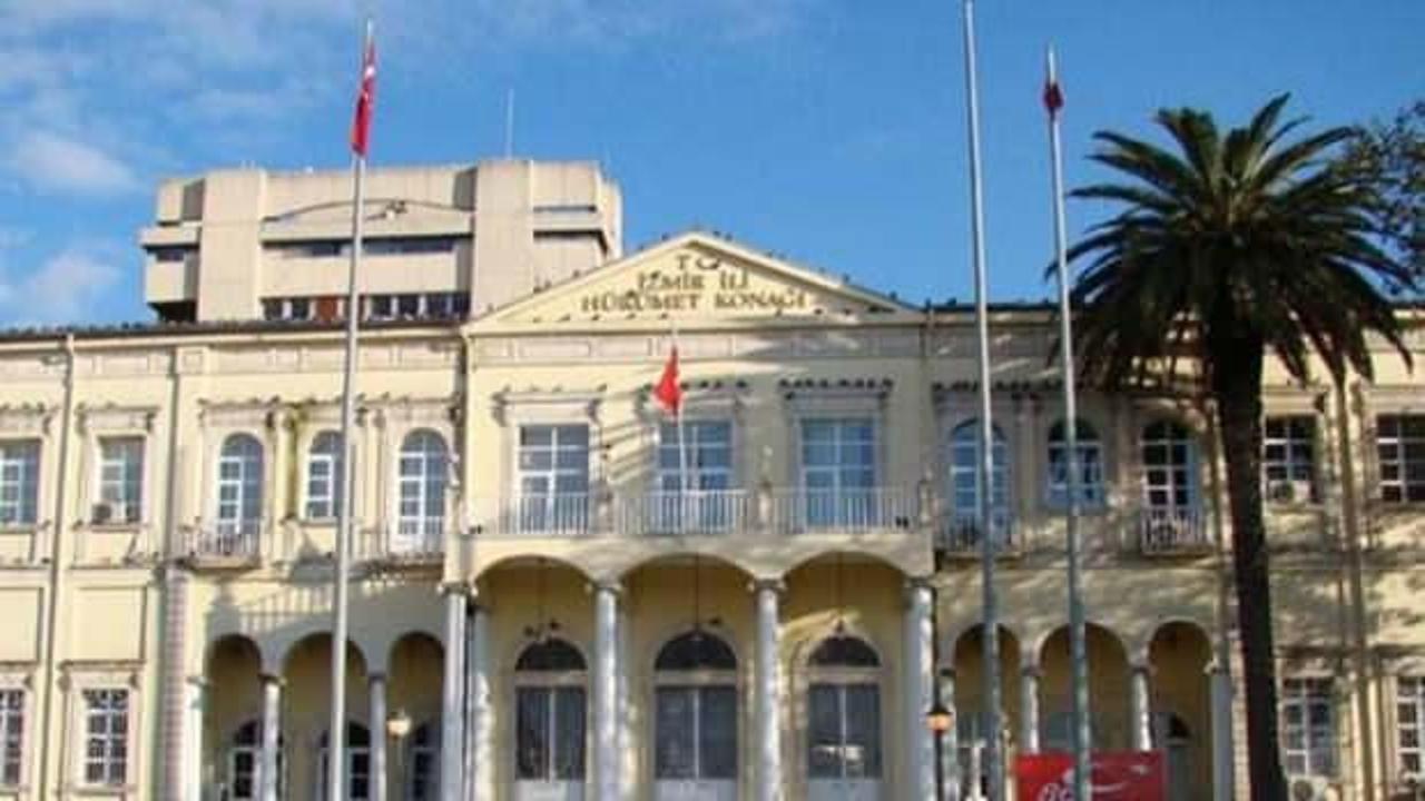 İzmir'de kamu binalarına 'HES kodu'yla giriş dönemi