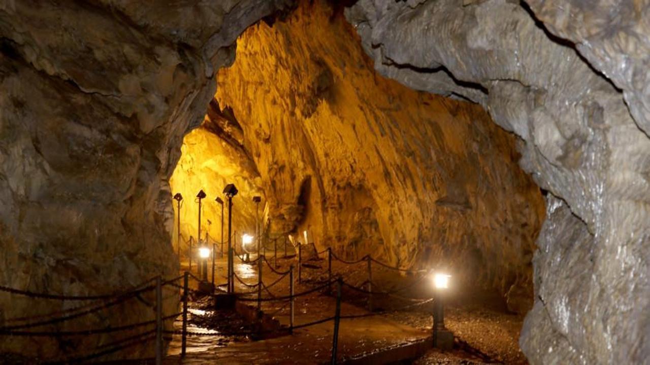 Kırklareli'nde yarasaların mekanı Dupnisa Mağarası