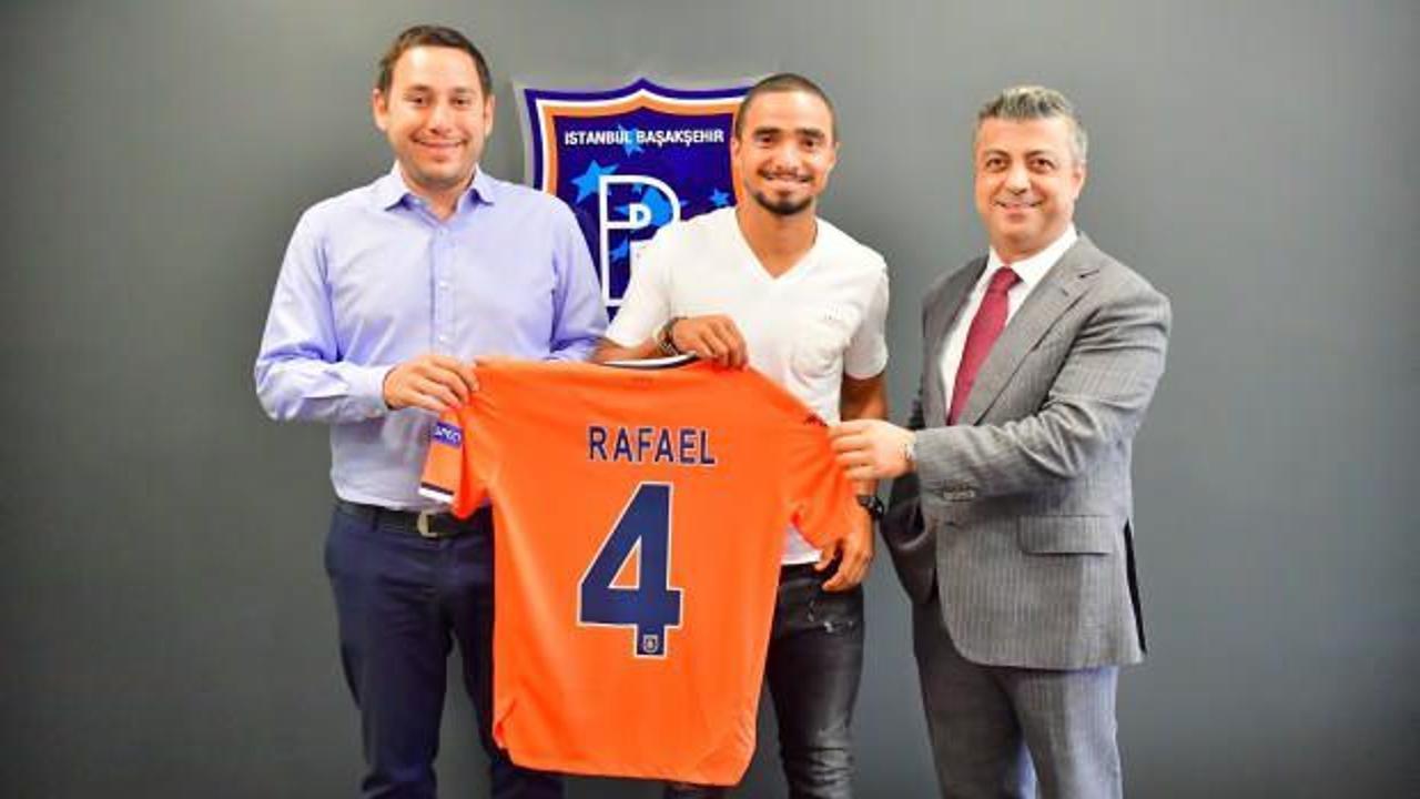 Başakşehir yıldız oyuncuyu kadrosuna kattı!