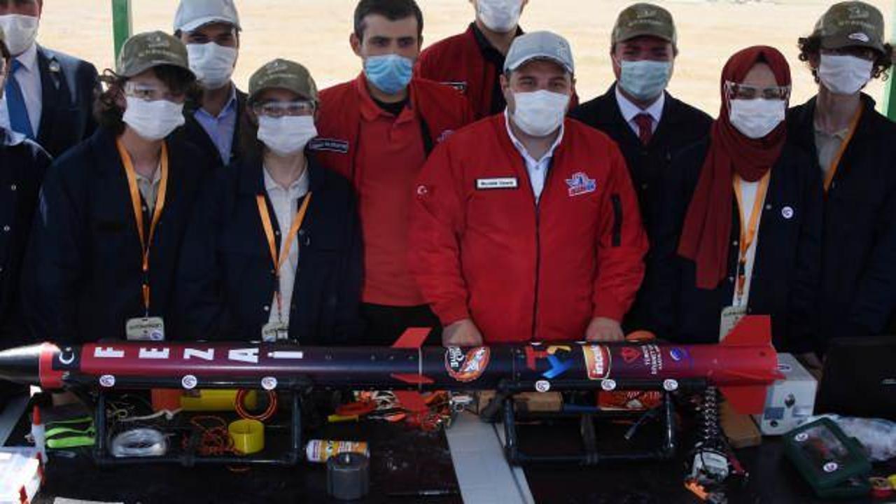 Roketsan, gençlerin yanında