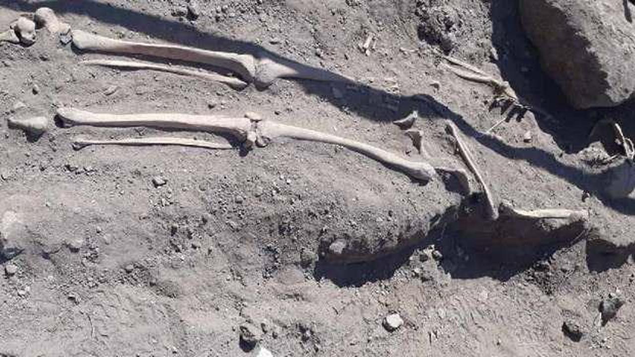 Diyarbakır'ın tarihi surlarında Orta Çağ dönemine ait iskeletler bulundu