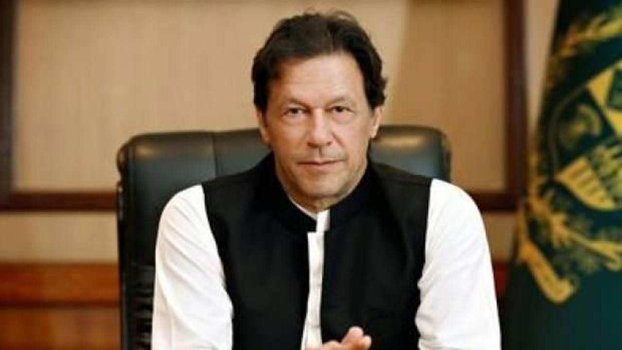 Pakistan'da Başbakan Khan'a  gensoru şoku: Parlamento kabul etti