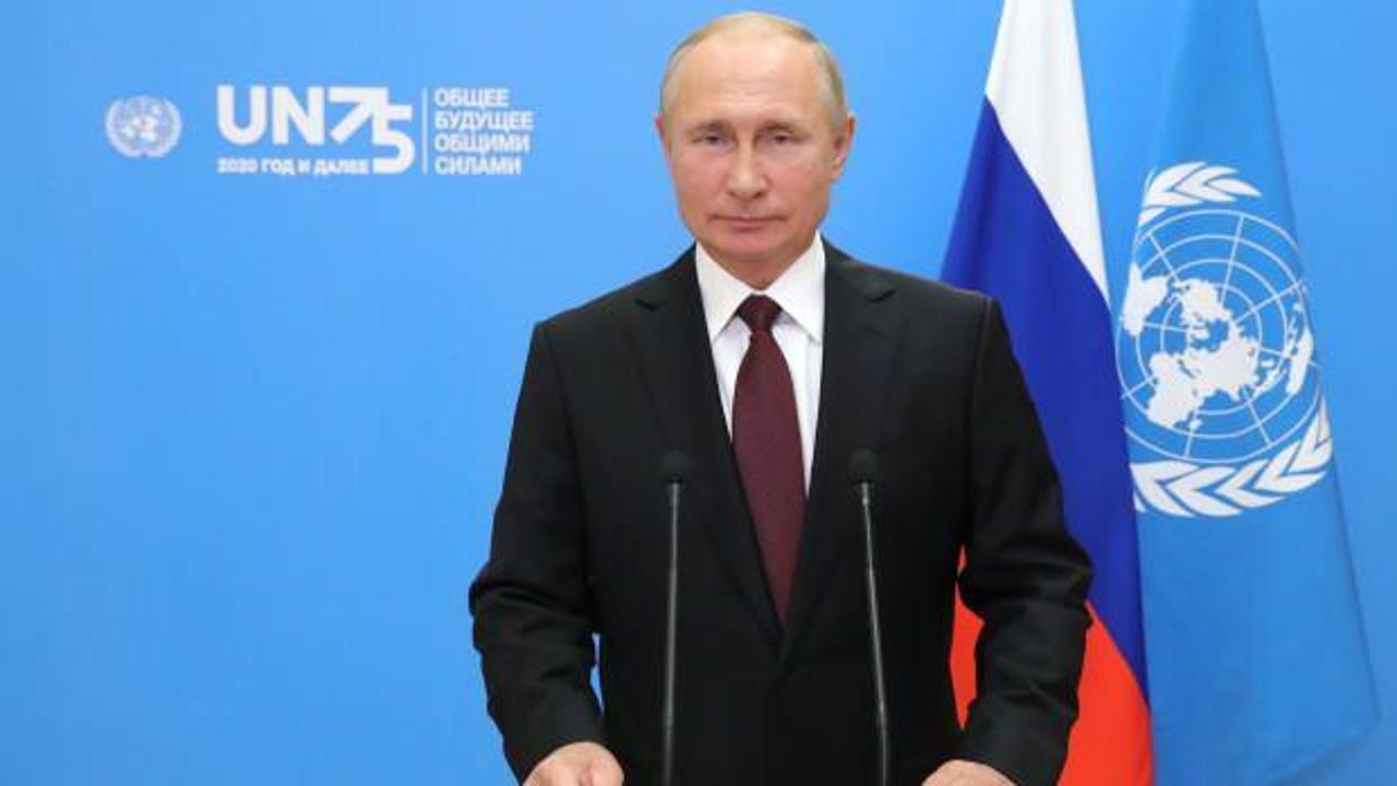 Putin'den ücretsiz korona virüs aşısı önerisi