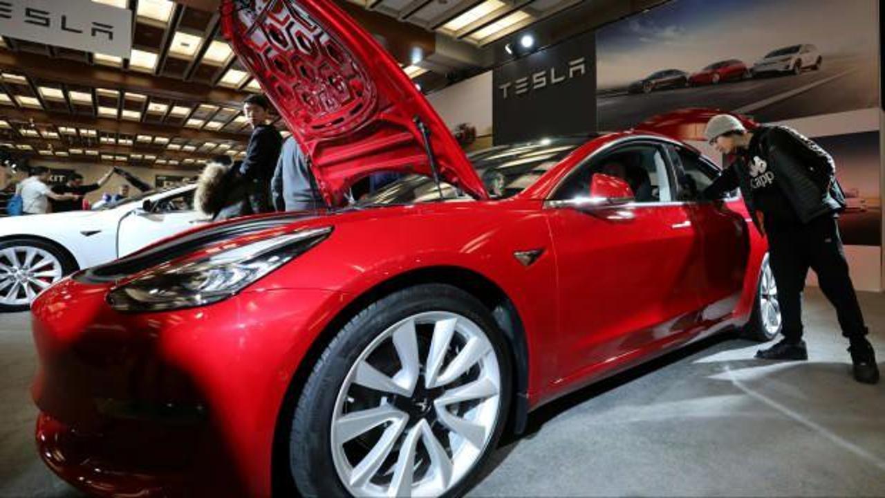 Tesla hisseleri yüzde 3 değer kaybetti