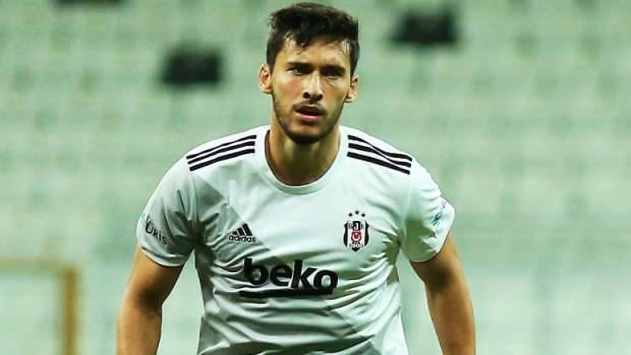Umut Nayir Beşiktaş'tan ayrıldı