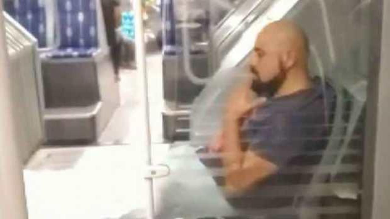 Bu kadarına da pes: Maskesiz yolcu metrobüste sigara içti