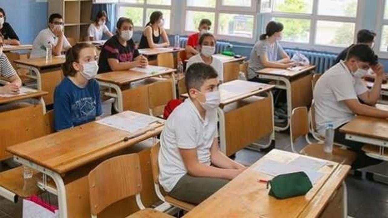 Erhan Afyoncu'dan 'Okulları mutlaka açmalıyız' yazısı!