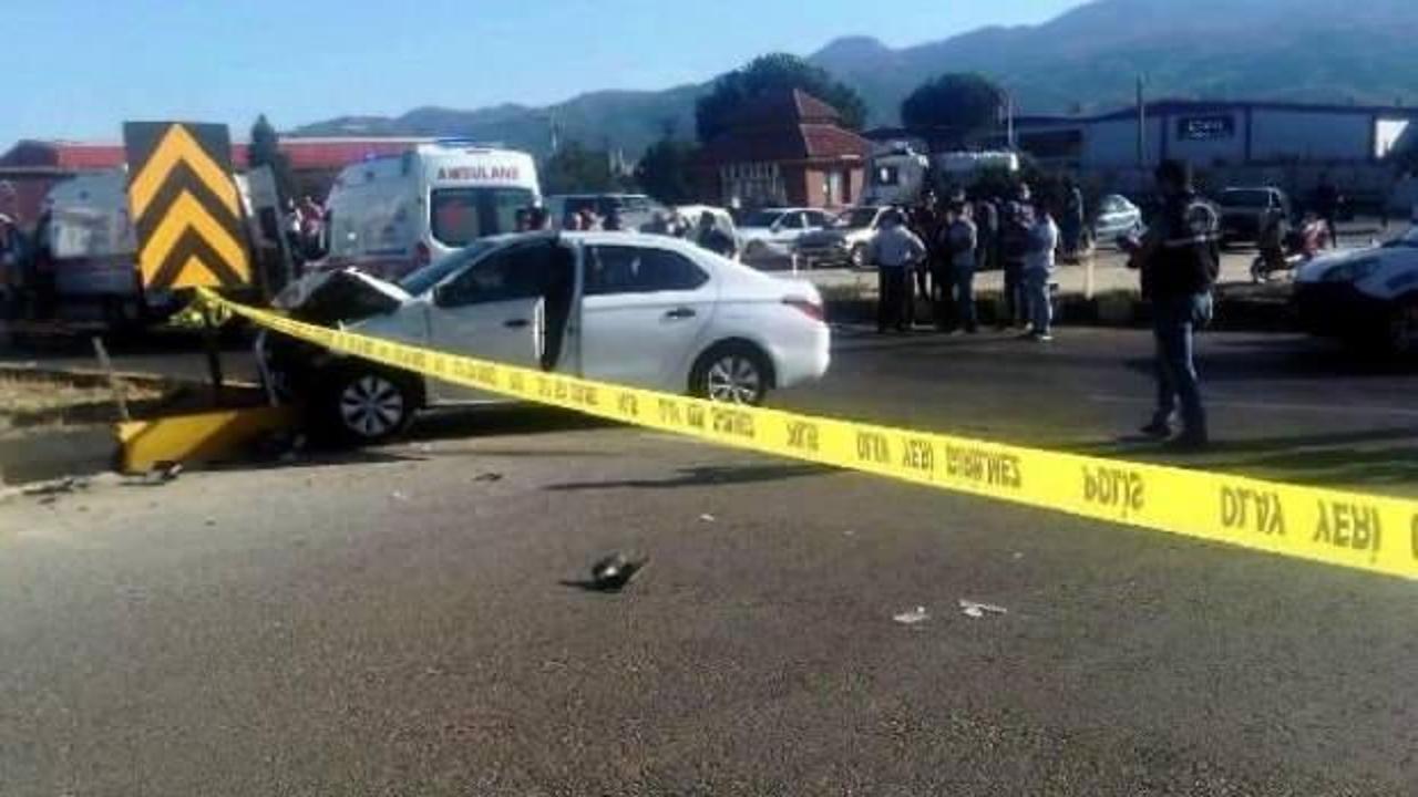 İki otomobil çarpıştı: 1 ölü, 1 yaralı