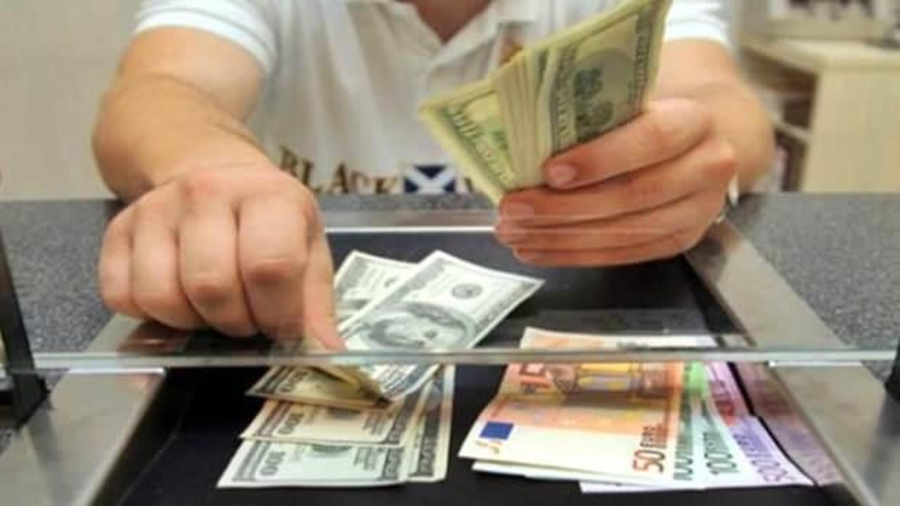 İran'da dolar ve euro tarihi rekor kırdı