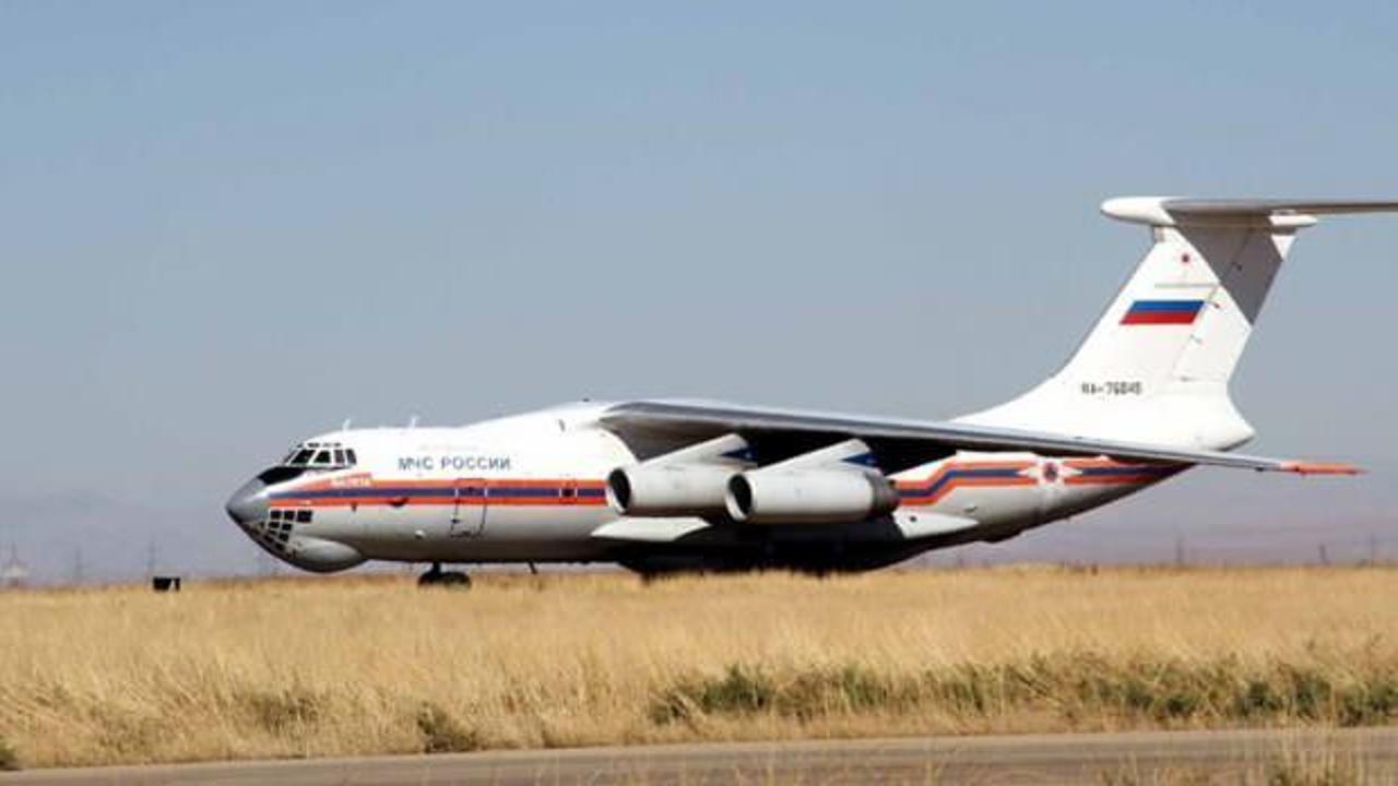 Suriyeli savaşçıları taşıyan Rus kargo uçağı Sirte'ye indi