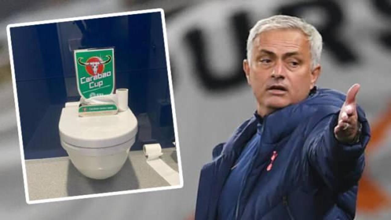 Tottenham - Chelsea maçında görülmemiş olay! Sahayı terk edip tuvalete koştu