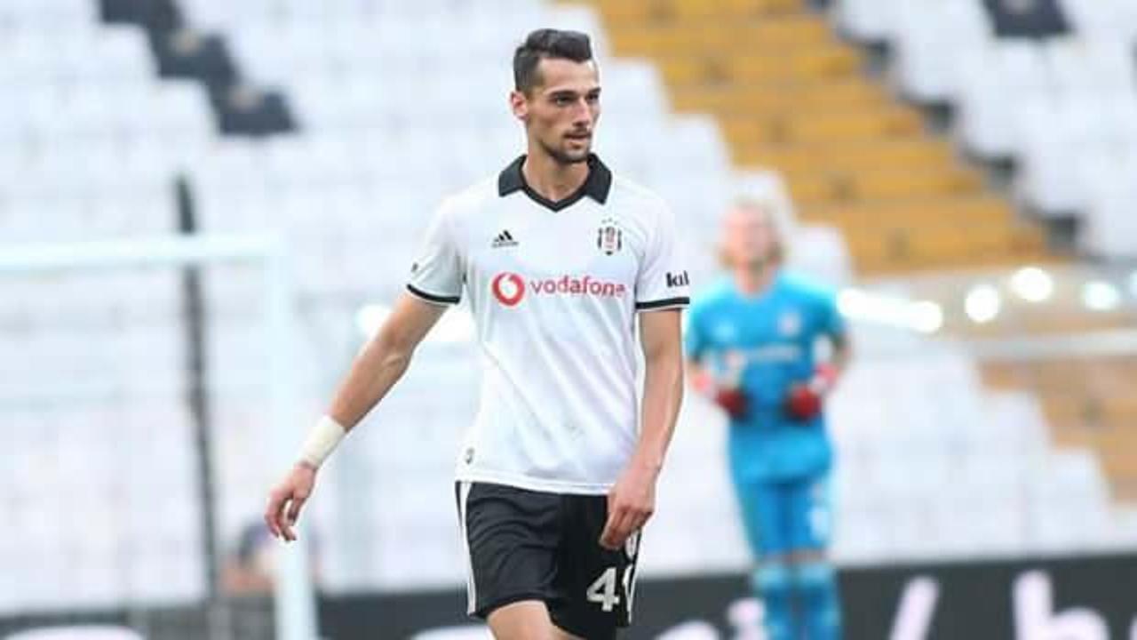 Beşiktaş Alpay Çelebi'yi kiralık gönderdi