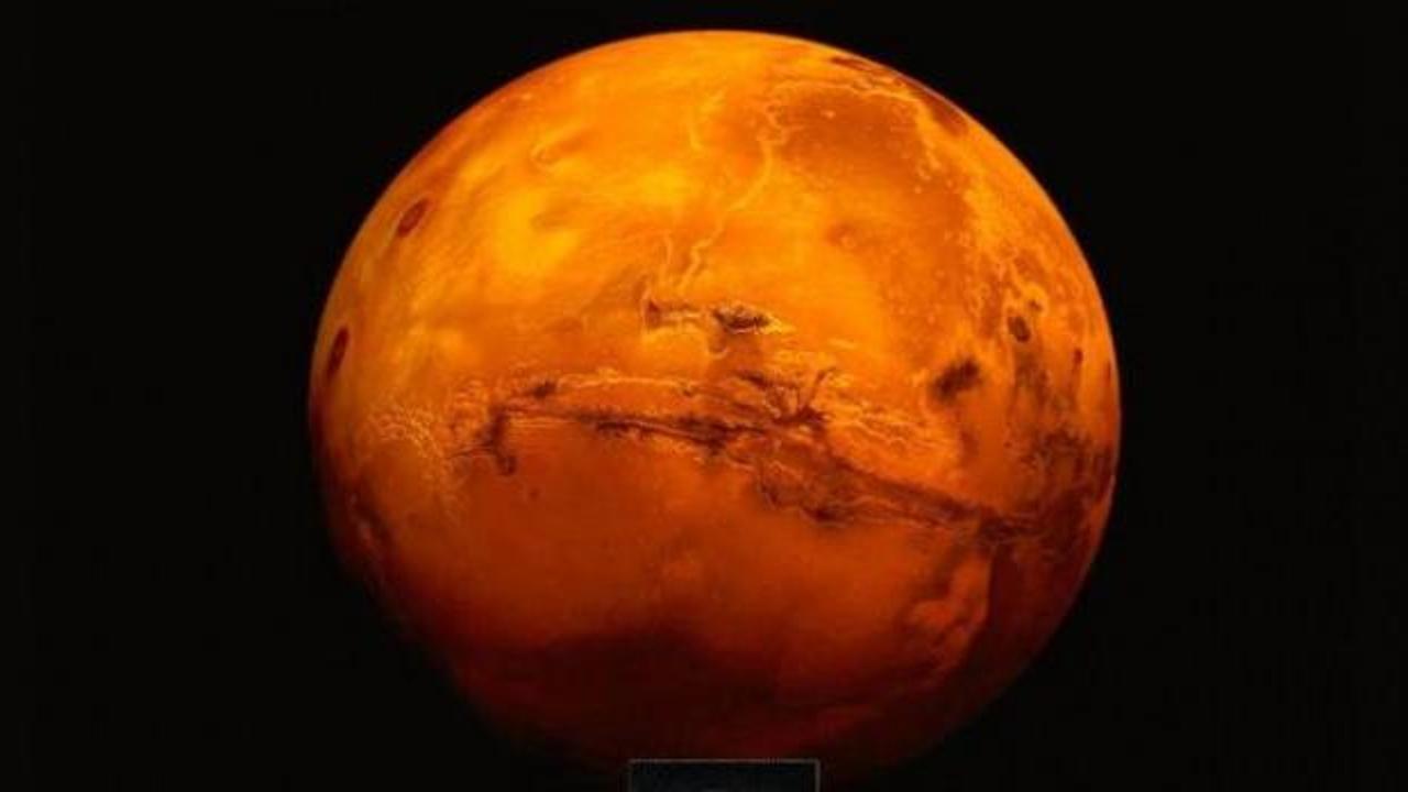 NASA açıkladı: Mars bir ay boyunca görülebilecek