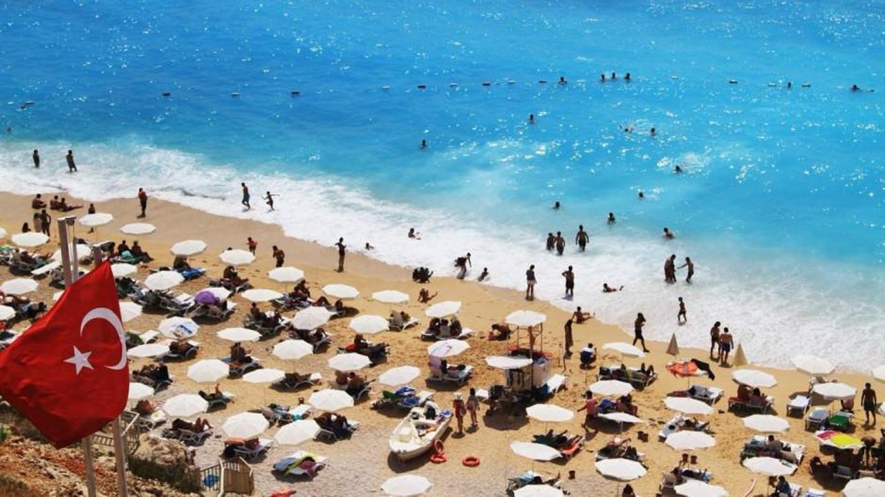 Turizm merkezleri ekimde de dolu