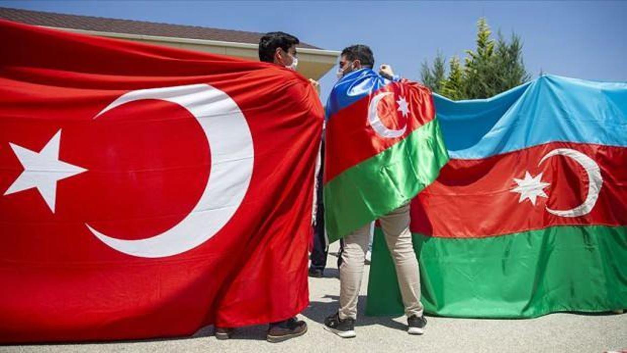 Can Azerbaycan'ın Bağımsızlık G&uuml;n&uuml; kutlu olsun