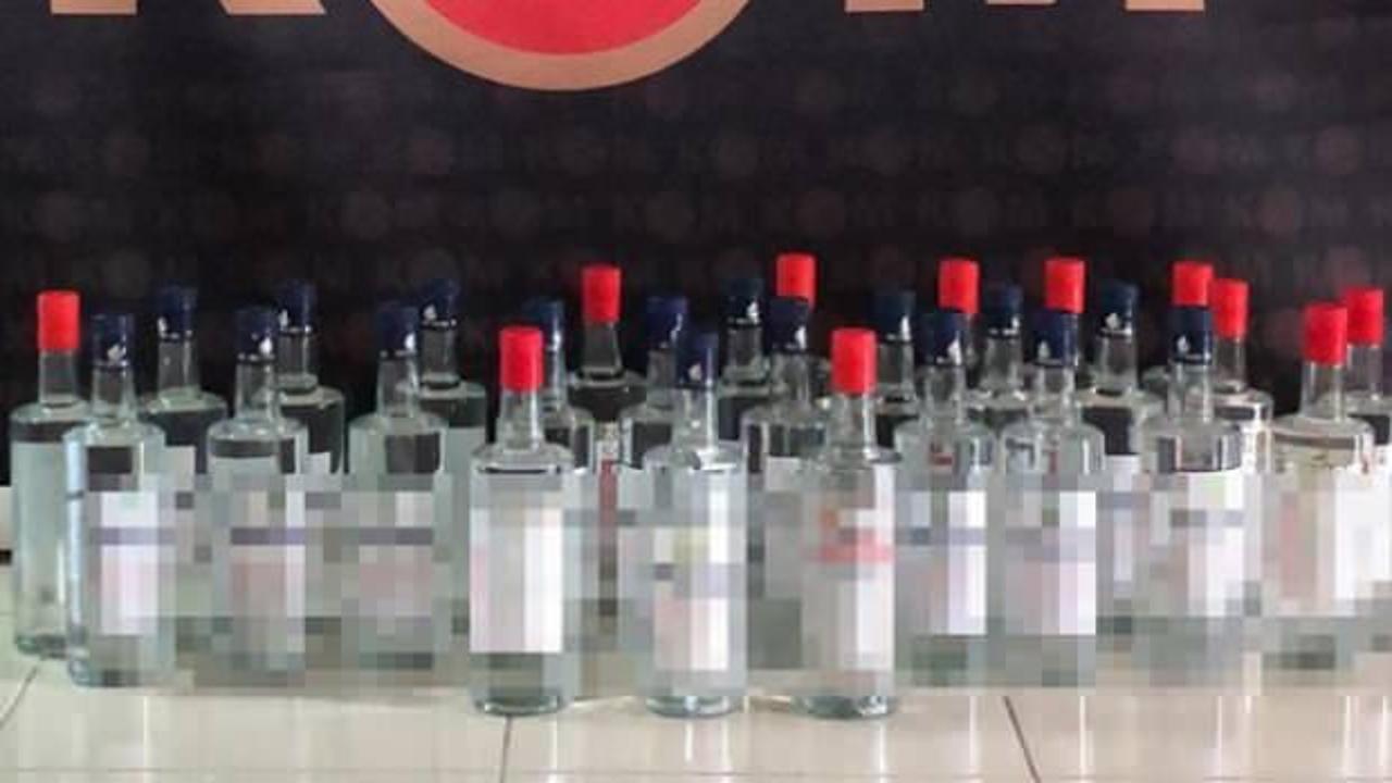 Çeşme'de 28 şişe etil alkol ele geçirildi