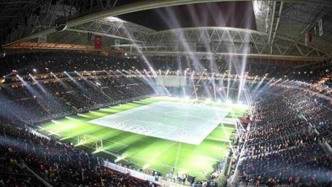 Galatasaray'da locada maç izlemek 5 bin lira!