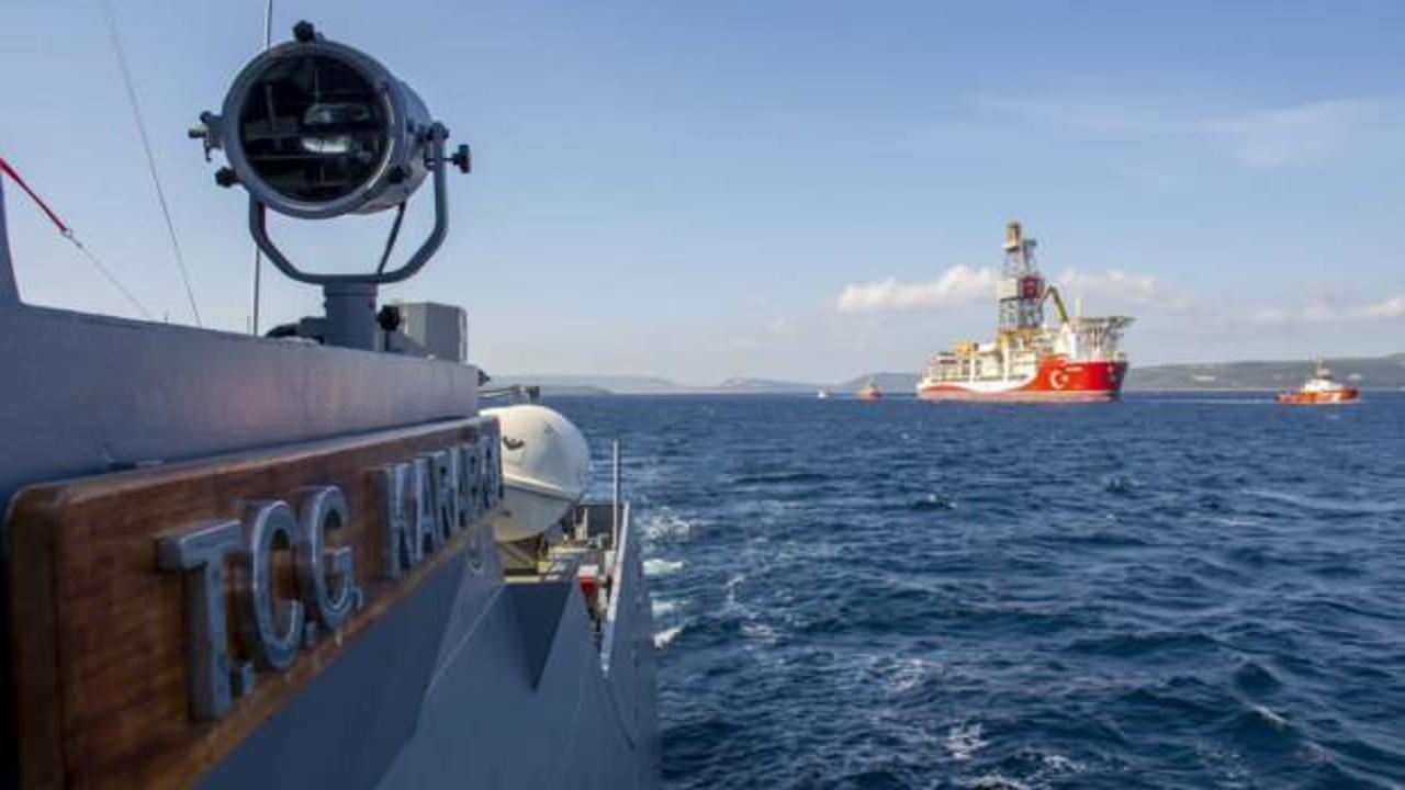 MSB: Kanuni'ye Deniz Kuvvetlerimize ait gemiler eşlik ediyor
