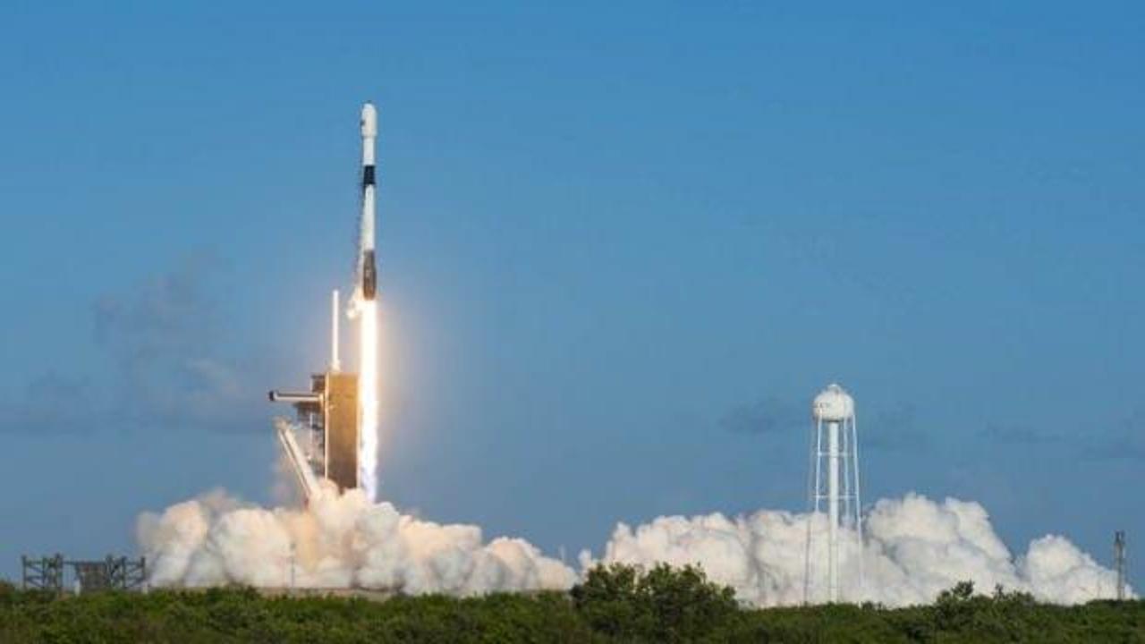 SpaceX 60 internet uydusunu daha uzaya fırlattı