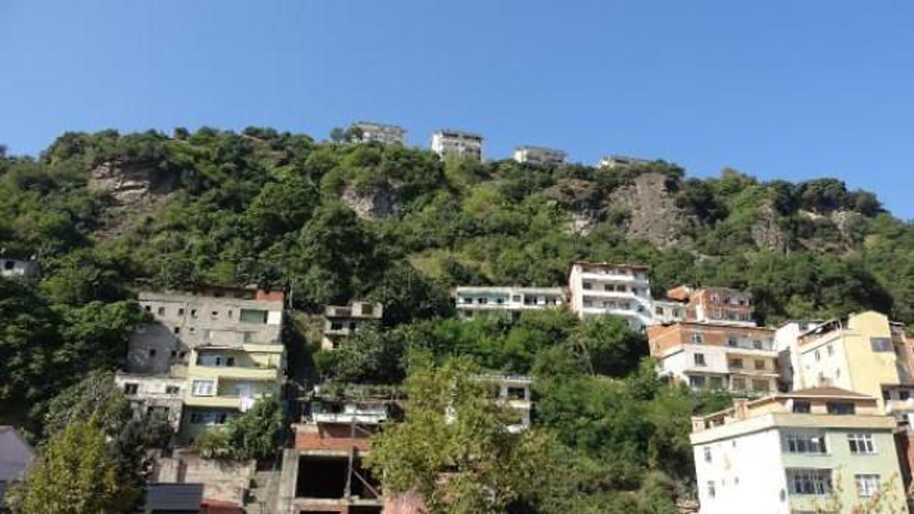 Trabzon'da kaya tehlikesi; 10 ev boşaltıldı