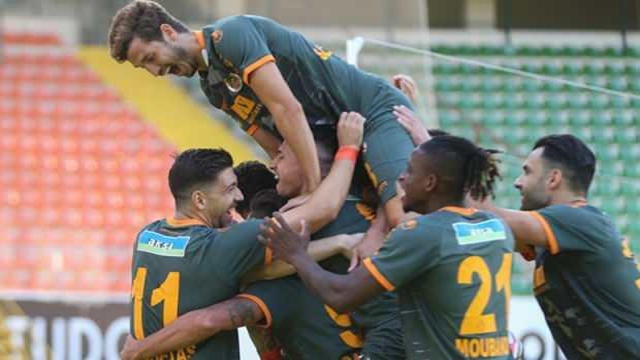 Alanyaspor, liderliğini sürdrüdü