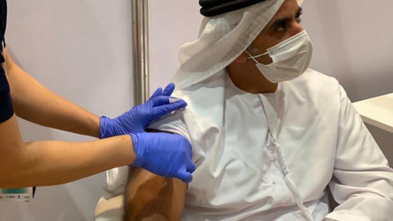 BAE Başbakan yardımcısı Şeyh Saif bin Zayed Covid-19 aşısını denedi