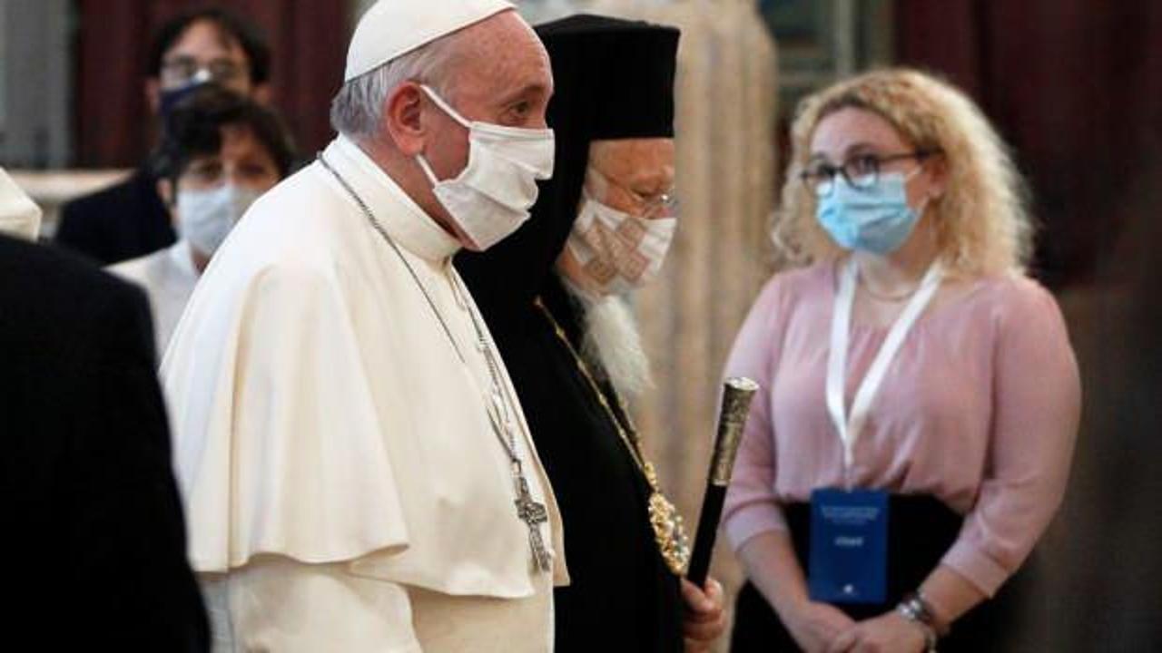 Papa Francis ilk kez maske ile görüntülendi!