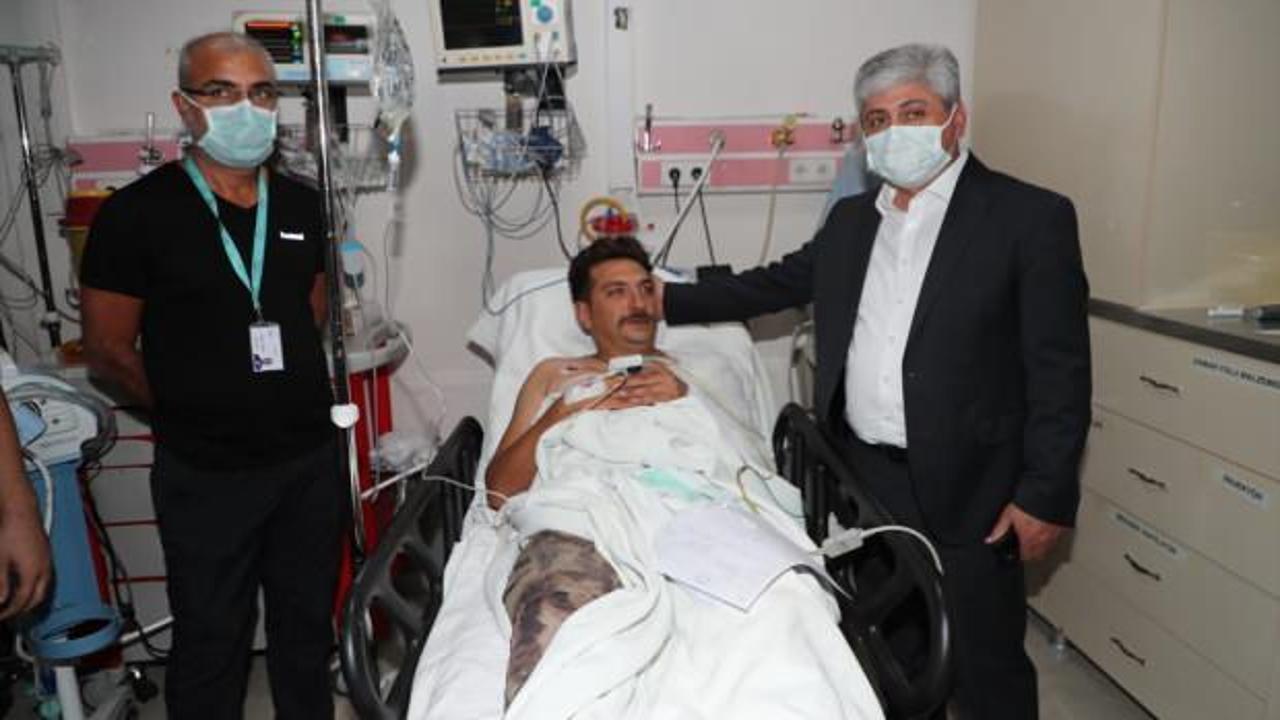 Hatay Valisi Rahmi Doğan yaralanan güvenlik güçlerini hastanede ziyaret etti