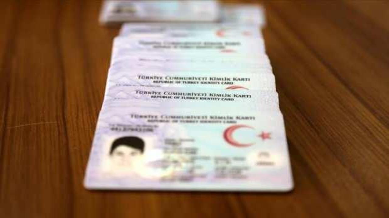 Türk vatandaşlarına 5 ülkeye çipli kimlikle seyahat! Vize ve pasaport yok