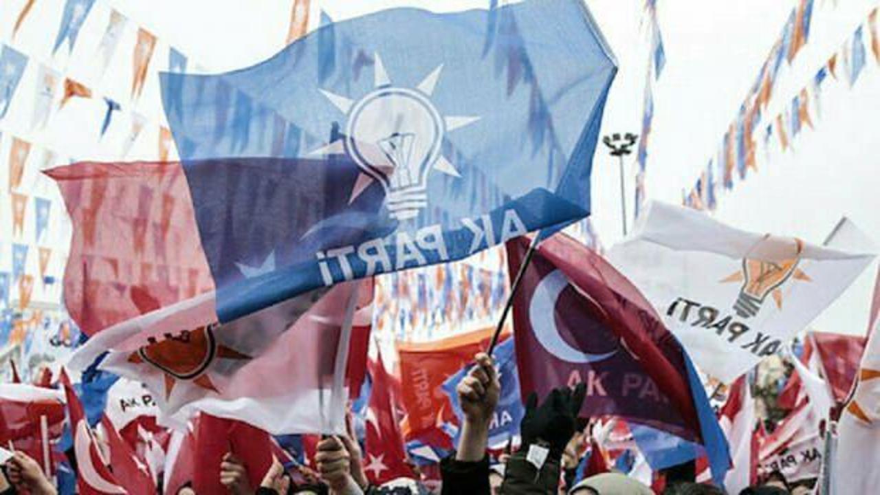 CHP ve DSP'li belediye başkanları AK Parti'ye geçti
