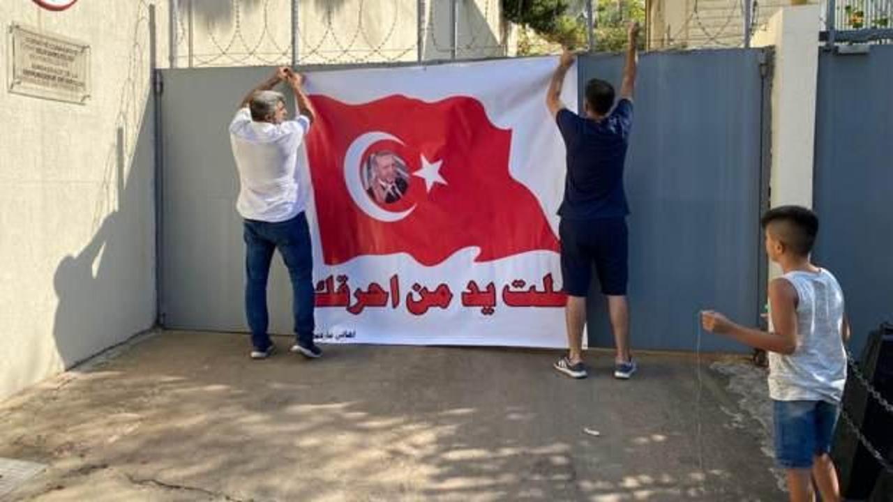 Lübnan'daki Mardinlilerden Ermeni grubun eylemine Türk bayraklı cevap