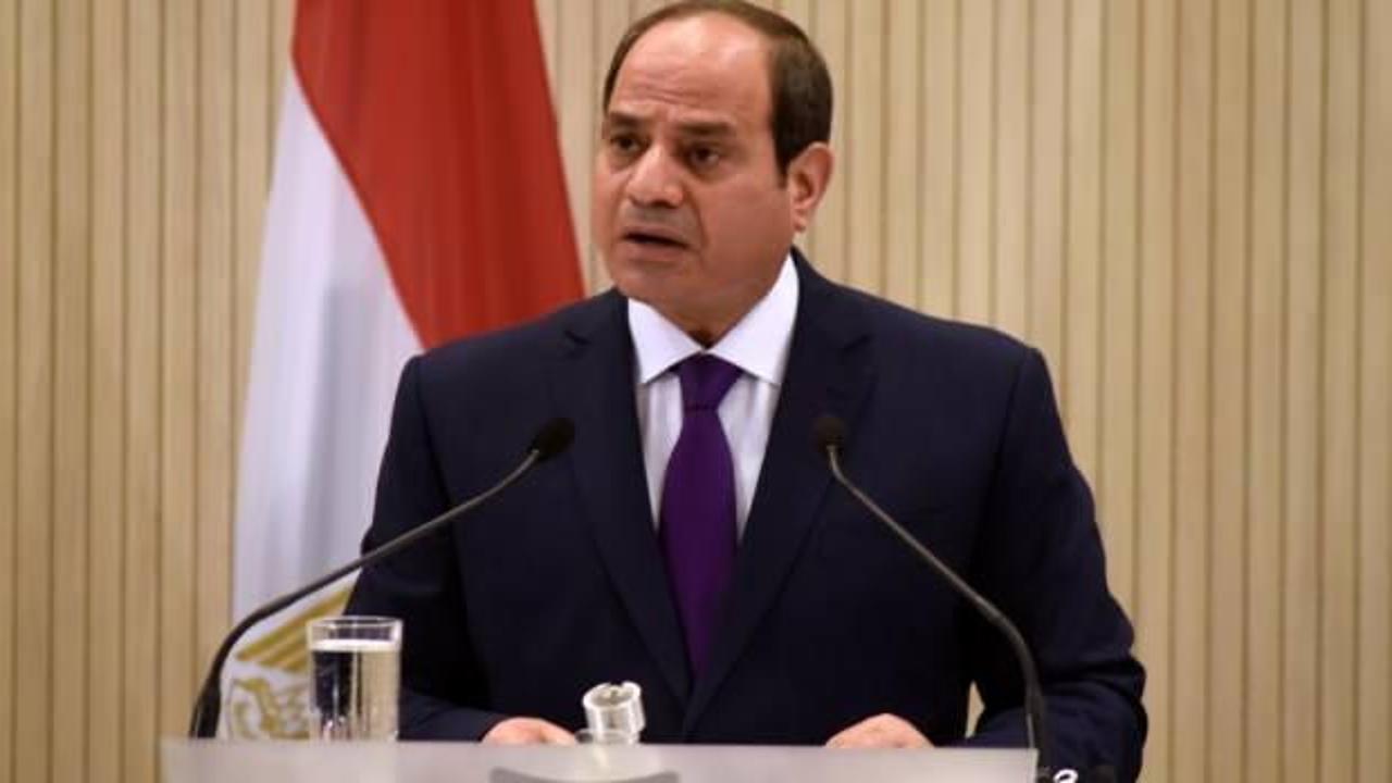 Fransa Dışişleri Bakanı Le Drian, Mısır Cumhurbaşkanı Sisi ile görüştü