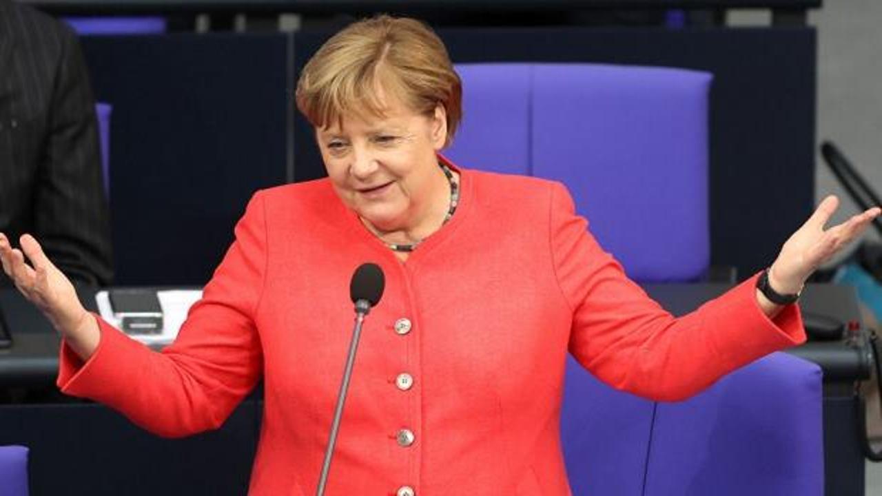 Merkel'in partisi CDU’da liderlik kavgası