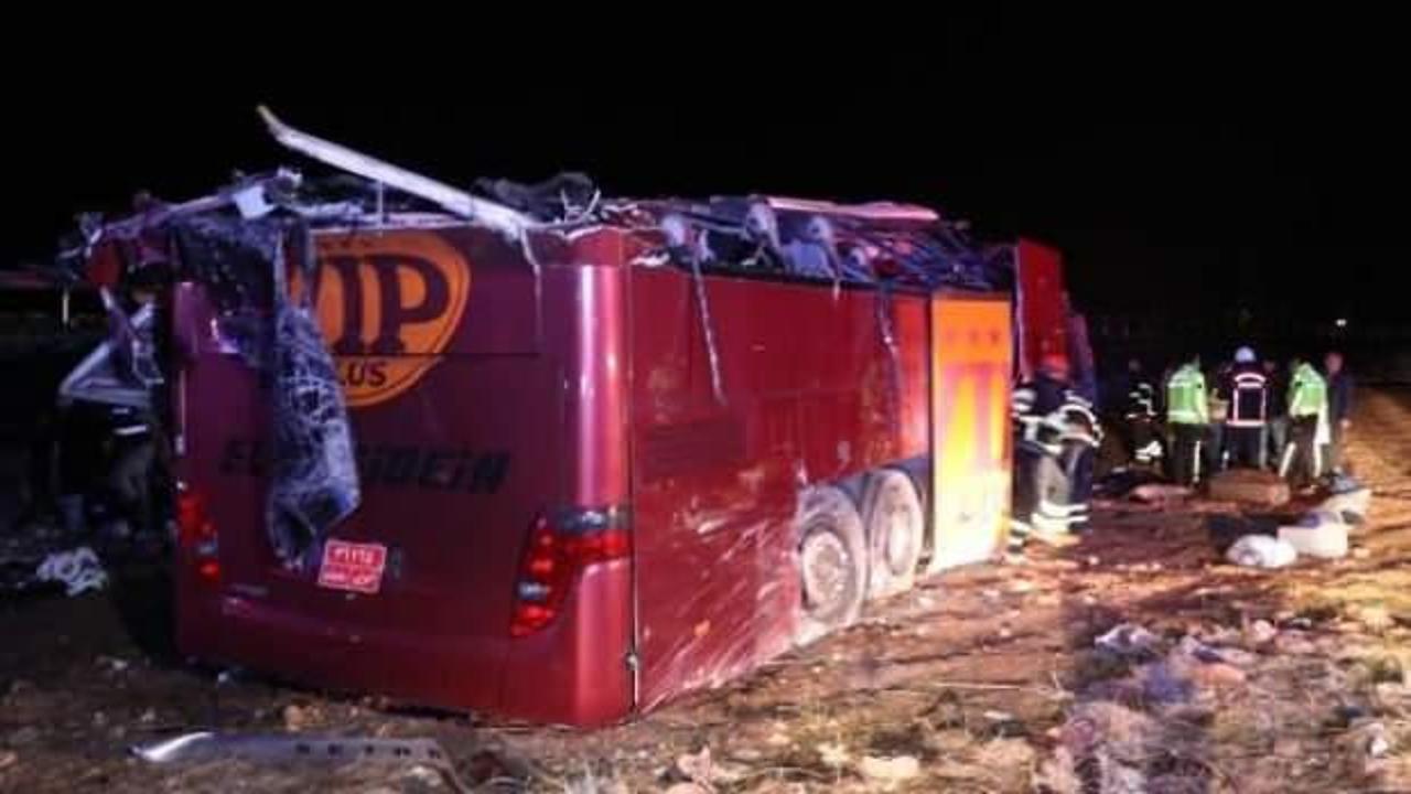 Irak'tan Samsun'a yolcu taşıyan otobüs Şanlıurfa’da devrildi: 32 yaralı