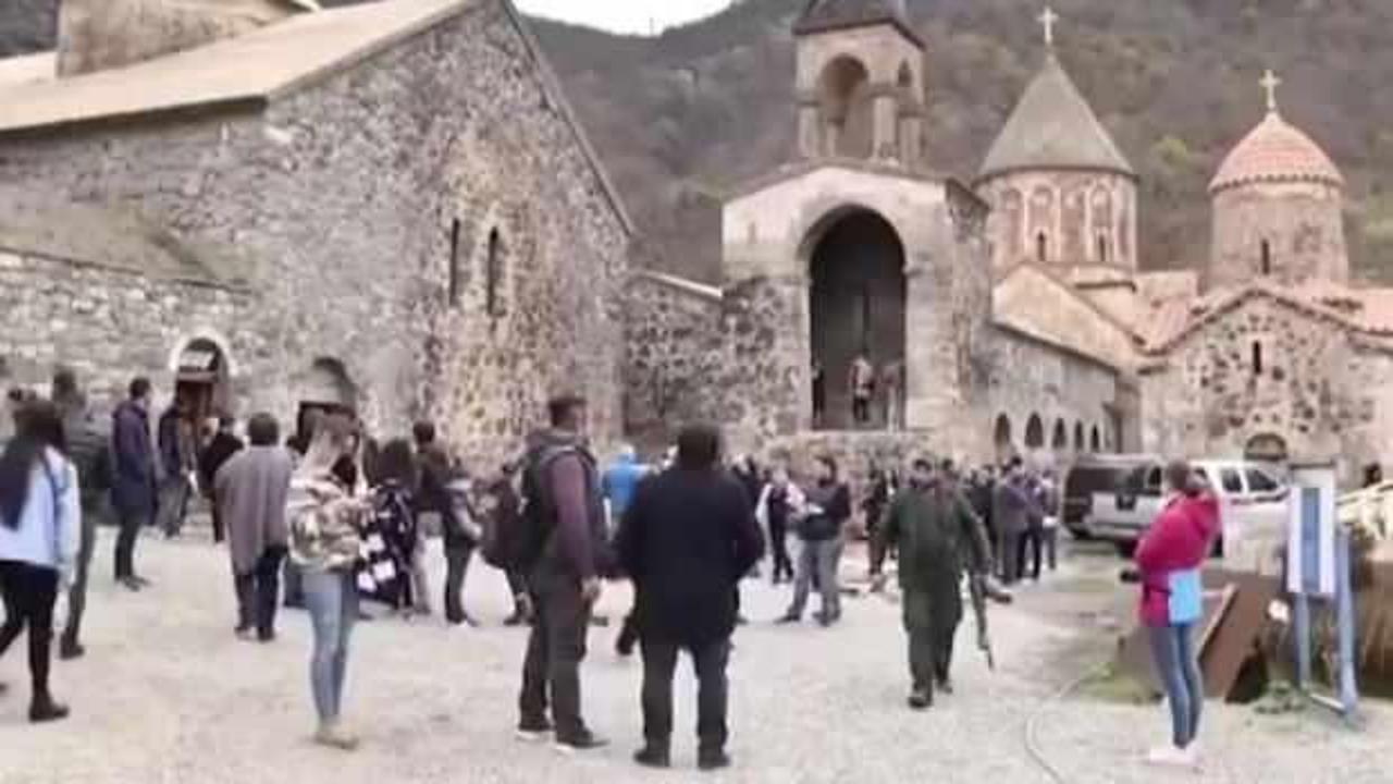Kelbecer'i terk eden Ermeniler son kez ayin düzenledi