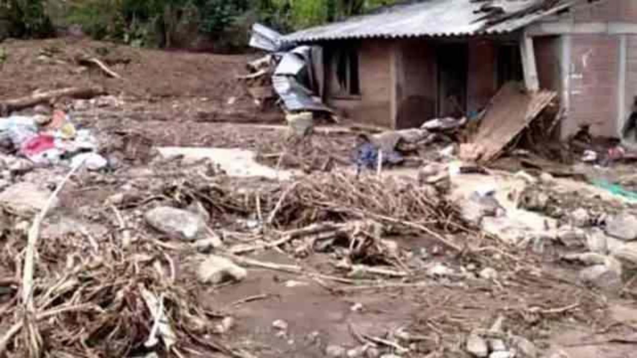 Kolombiya'da sel felaketi: 3 ölü