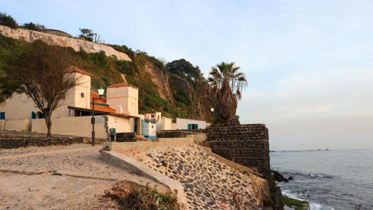 Tarihi k&ouml;le adasının tek camisi: Goree Camisi