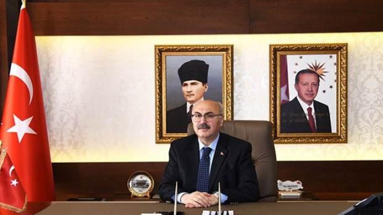  İzmir Valisi Yavuz Selim Köşger korona virüse yakalandı