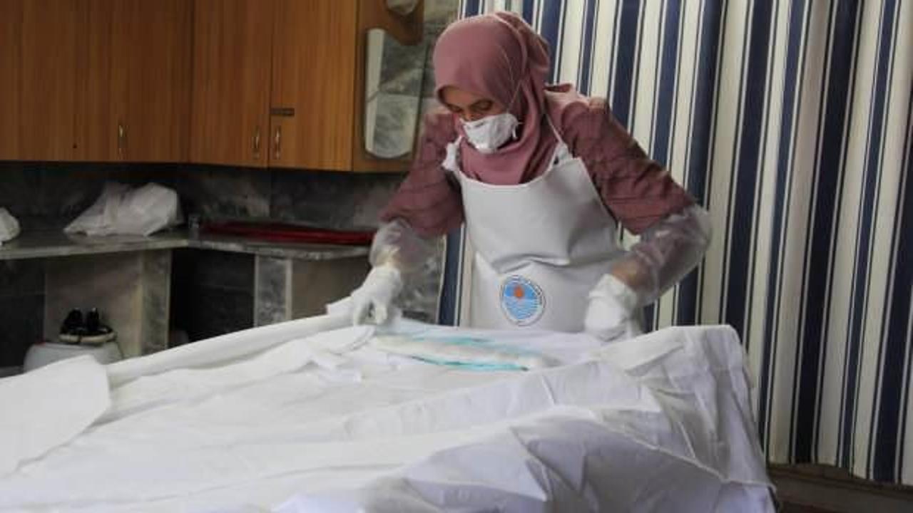 Ağlatan meslek! Kimsenin cesaret edemediğini yapıyorlar