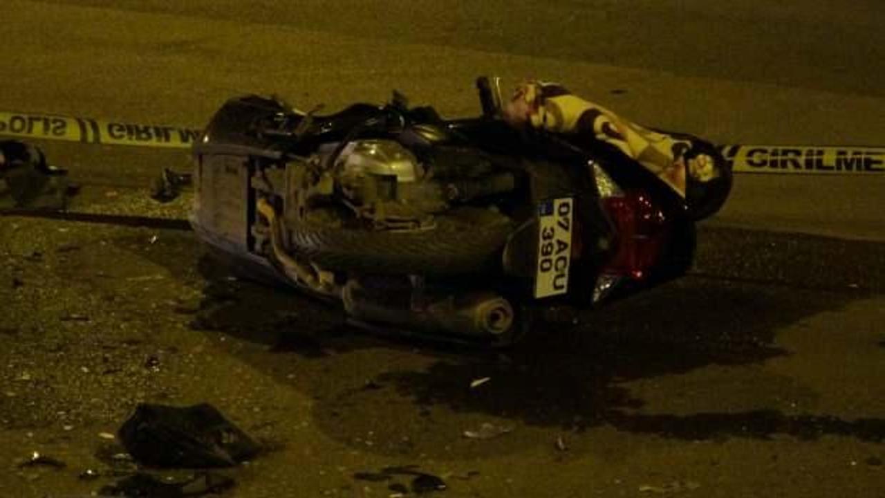 Minibüsün çarptığı motosikletli hayatını kaybetti