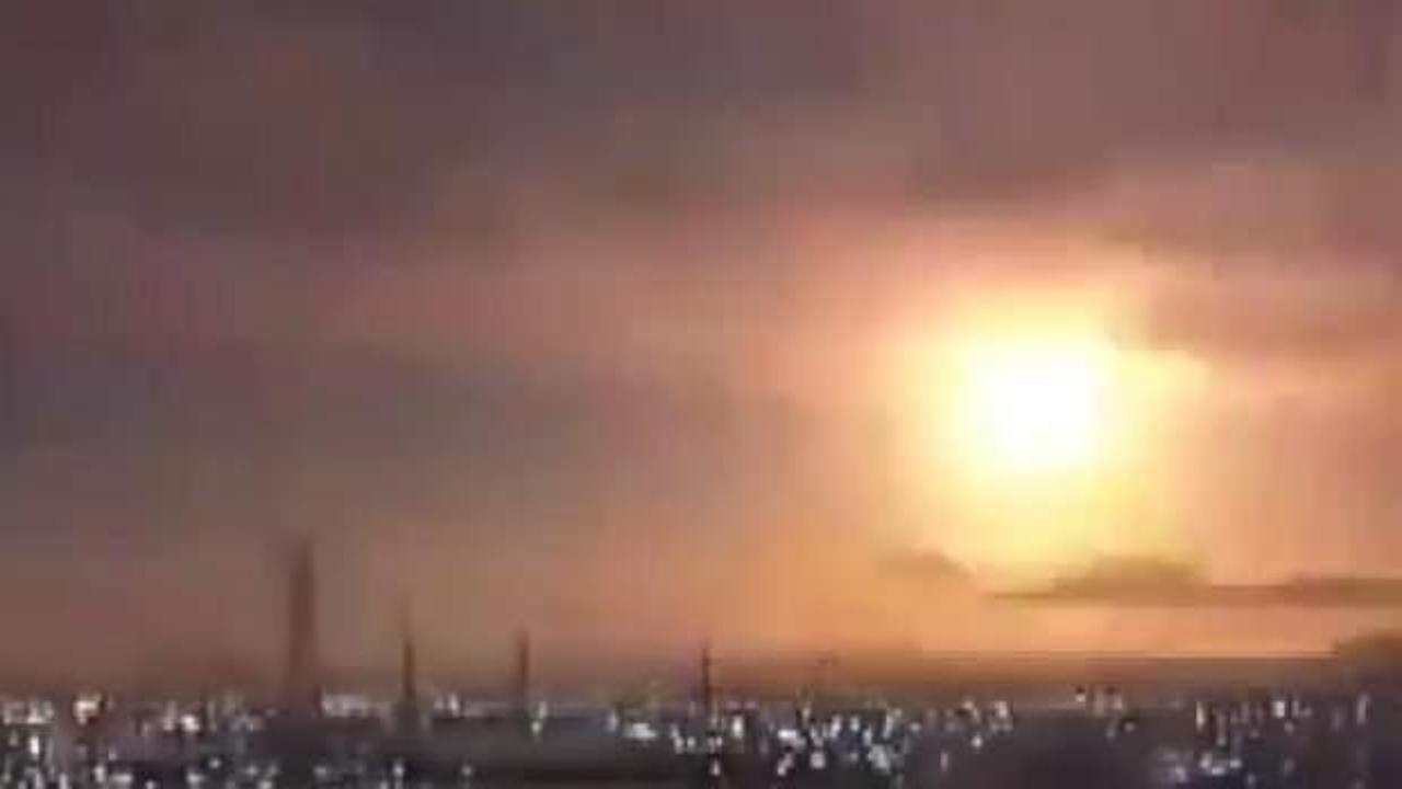 Japonya'da atmosferden giren göktaşı alev topuna döndü