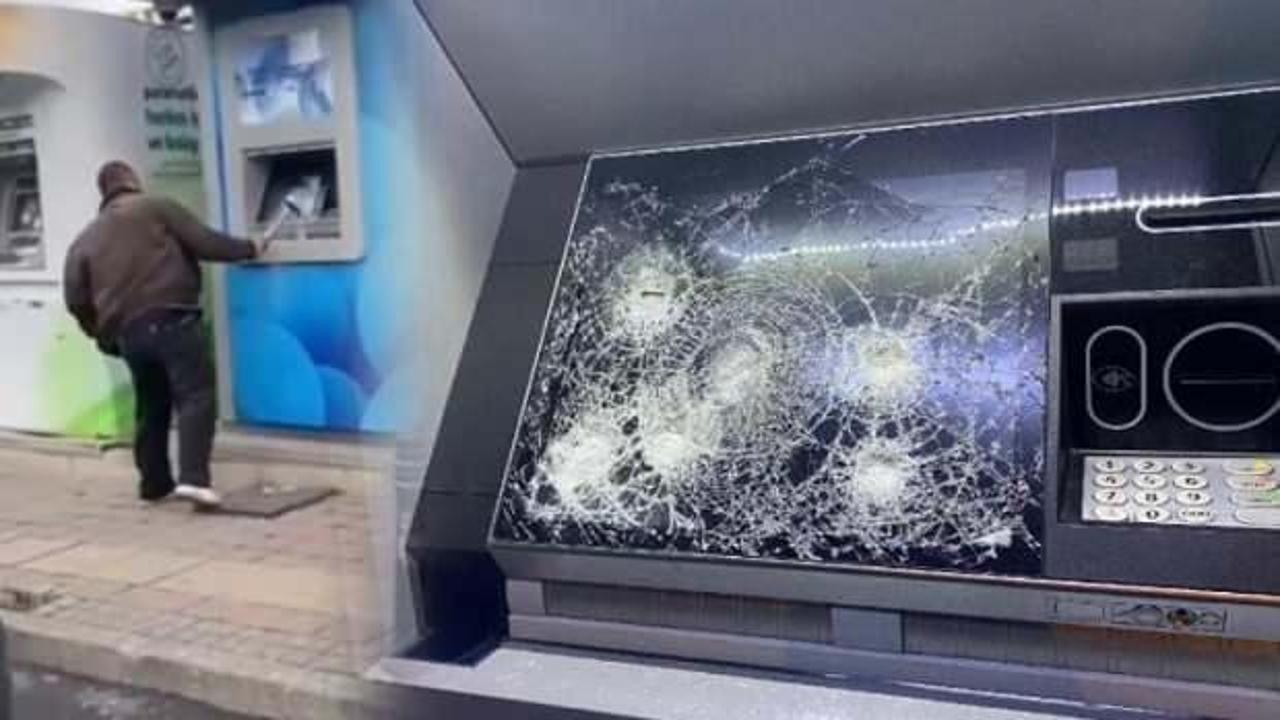 ATM'lere çekiçle saldırdı! Kimse ne olduğunu anlayamadı