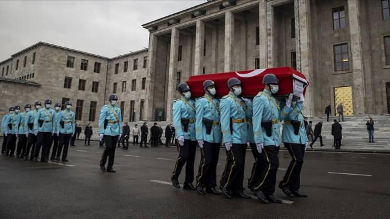 Eski Turizm Bakanı Gürpınar için TBMM'de cenaze töreni düzenlendi