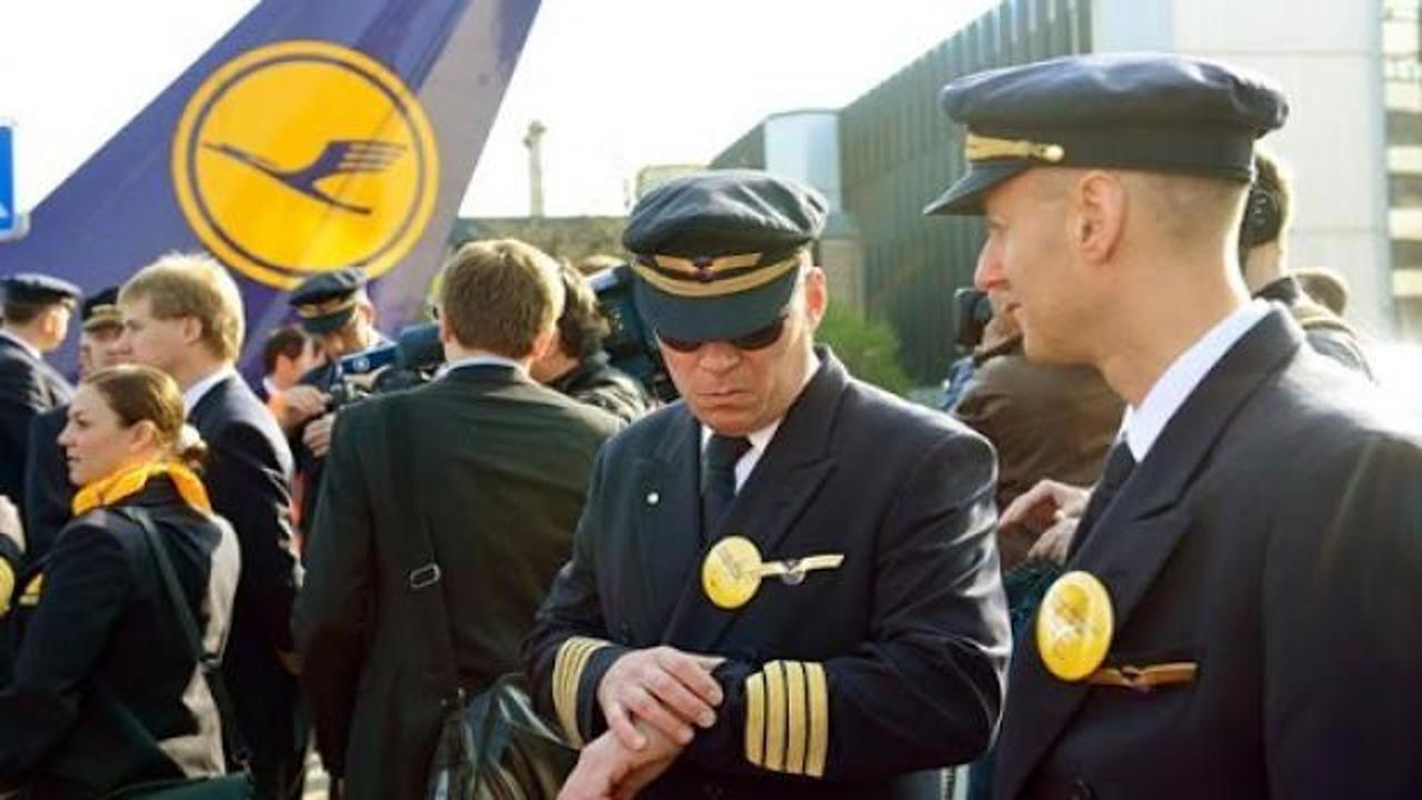 Lufthansa, anlaşma yapılmazsa bin pilotu işten çıkaracak