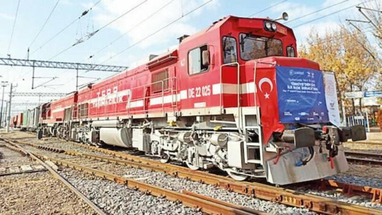 T&uuml;rkiye'den ayrılan &Ccedil;in treni Azerbaycan'da