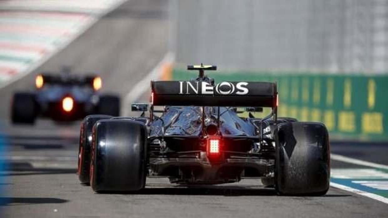 Mercedes'in Formula 1 takımının 3'te 1'i satıldı