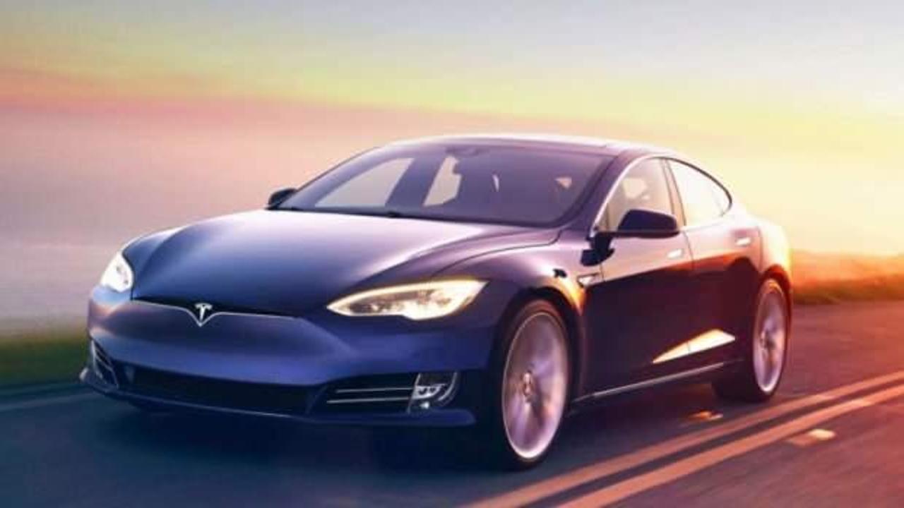 Tesla iki modelde üretimi durdurdu