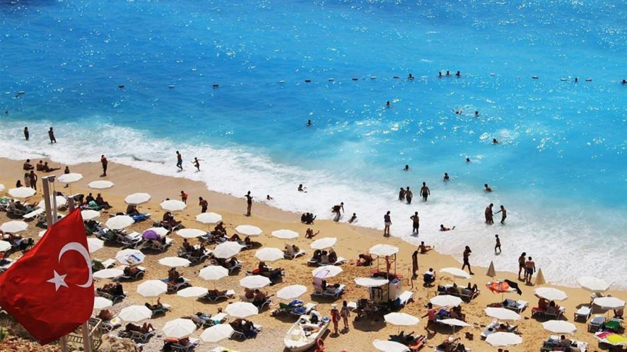 Türkiye 11 ayda 14,5 milyon turist ağırladı