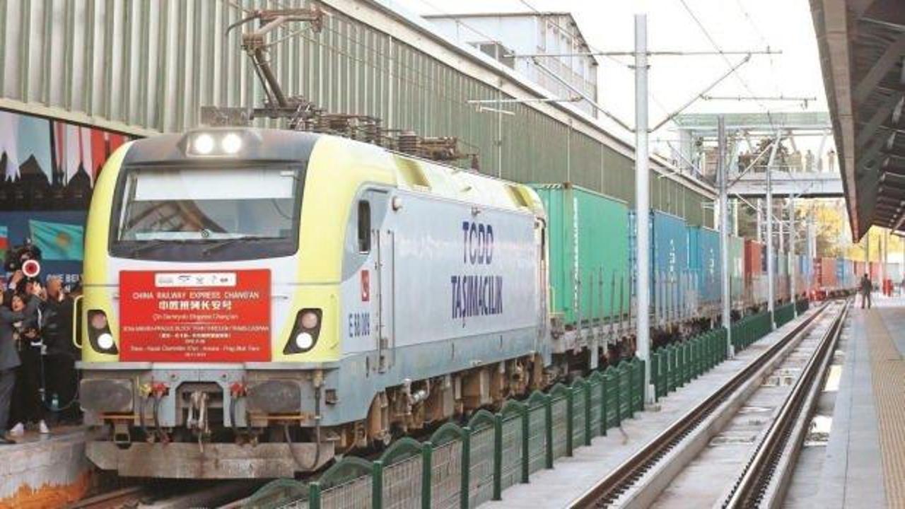 Türkiye'nin gönderdiği ilk ihracat treni için Çin'de tören